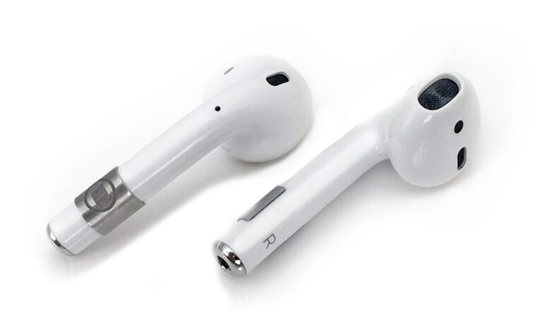 EMF memonizerEARPHONE protection for Apple AirPods. These tiny sleeves fit over the stalks of the AirPods and harmonize the electro-smog. Your Serenity inc.